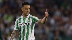 Antony ‘bật chế độ Lionel Messi’ để trêu ngươi MU